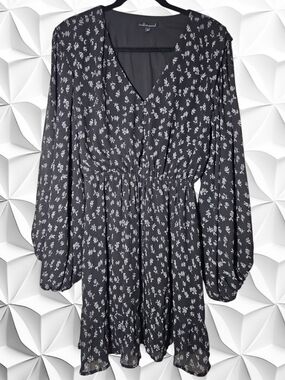Wishlist Apparel Black Floral Crinkle Mini Dress Long Balloon Sleeve V-Neck Smal